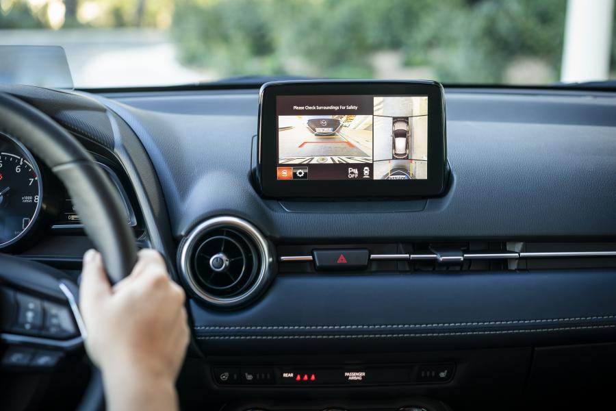Детали интерьера Mazda2 (DJ) 2020 года  (WW) (фото 93 из 103)
